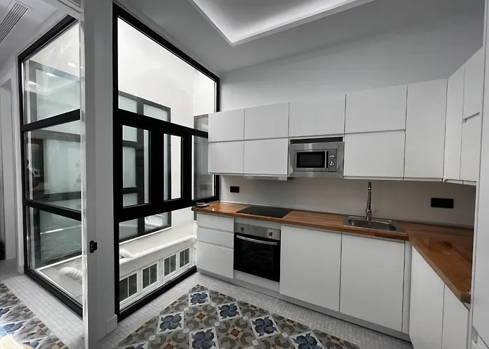 Grand Apartment Larios